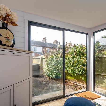 Sleepers Cottage ออลบะระ ภายนอก รูปภาพ