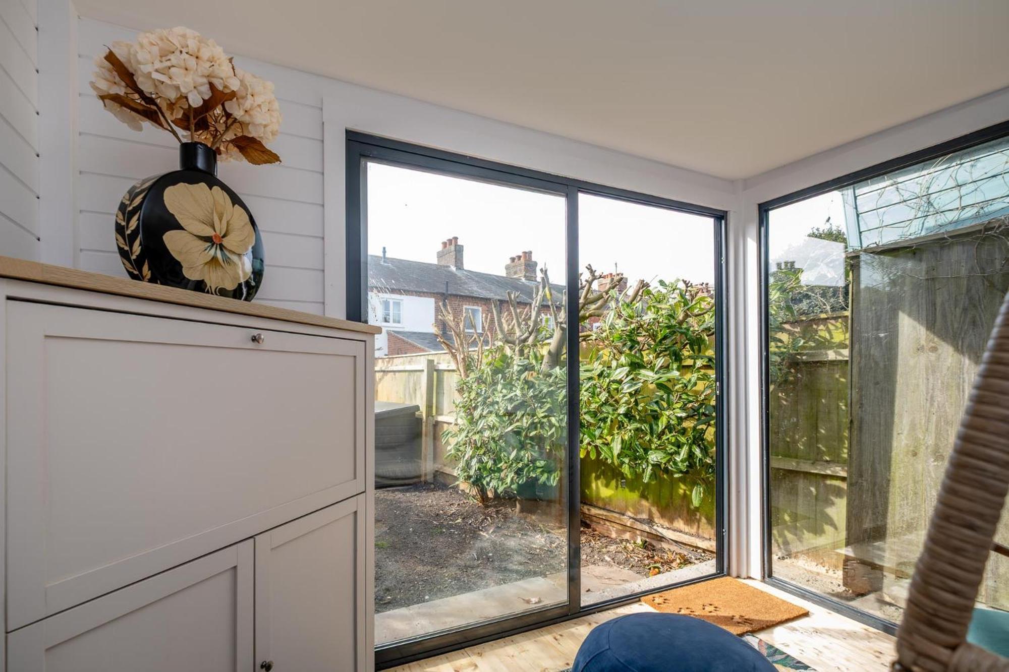 Sleepers Cottage ออลบะระ ภายนอก รูปภาพ